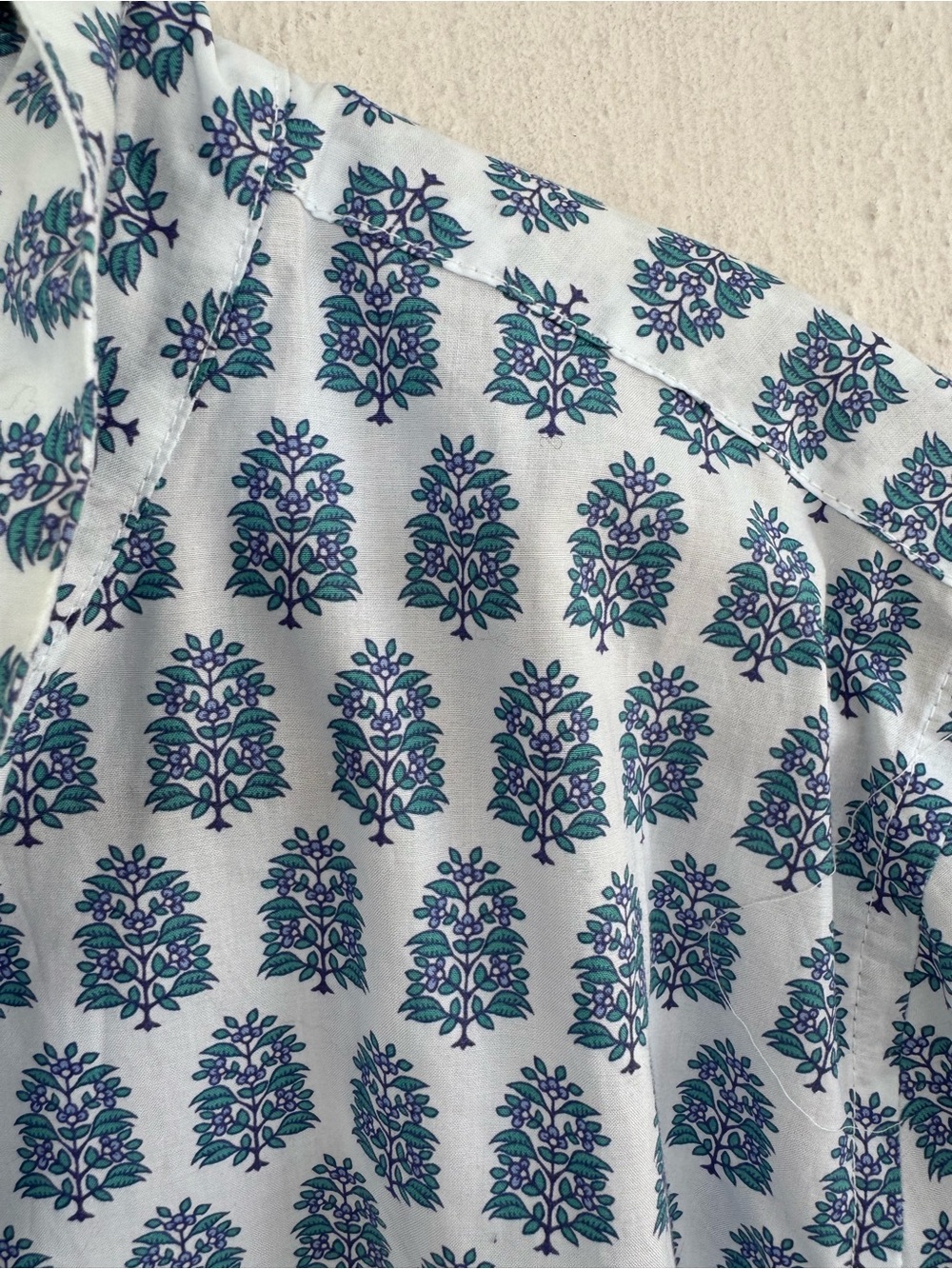Garnet Hill Pima Cotton Tree Print Button Down Shirt size 18 - Picture 4 of 7